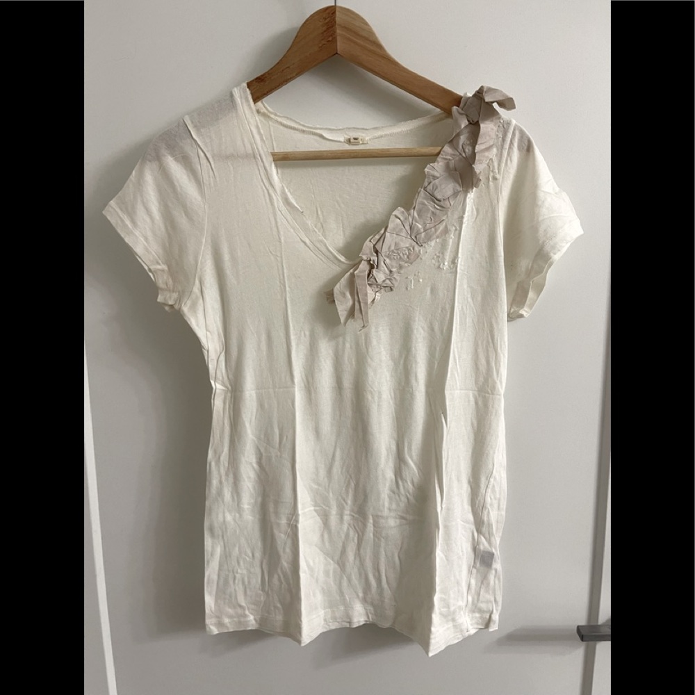 Upgraded White T